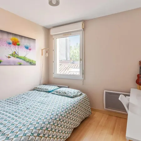 Calm And Bright Flat With Parking In Historic Heart - Welkeys Toulouse